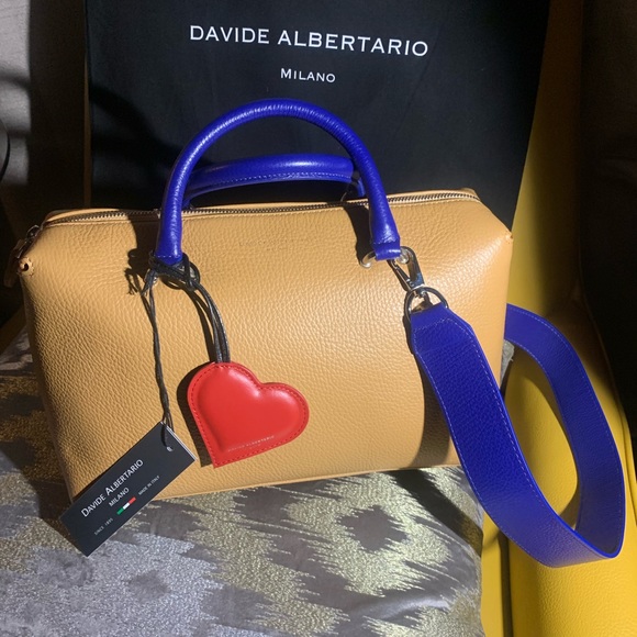 Loredana by Davide Albertario Milano Italy 🇮🇹